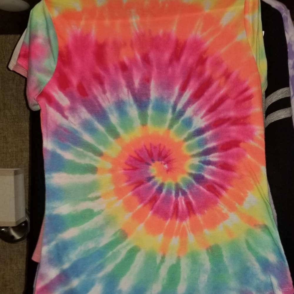 Short sleeve top